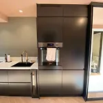 And Modern Daire *